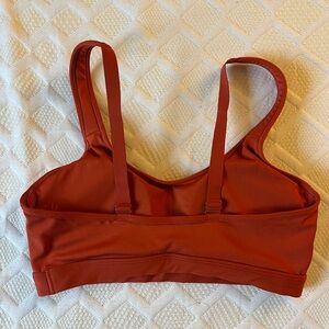 Gymshark - Size small. Rust colored sports bra.